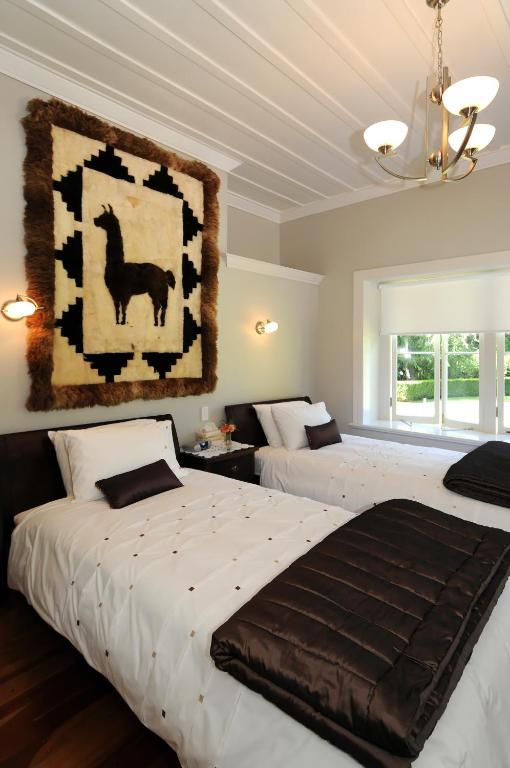 Oak Lane Lodge Hamilton Phòng bức ảnh