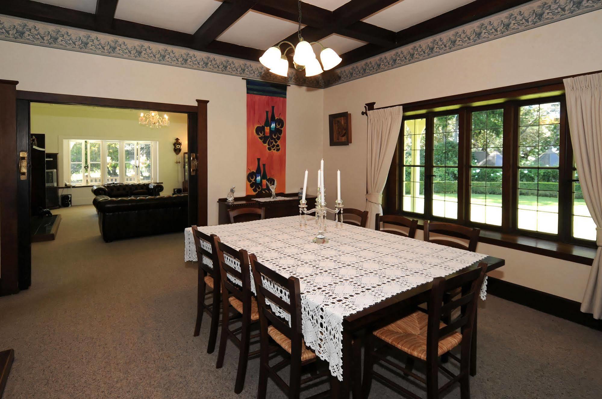 Oak Lane Lodge Hamilton Ngoại thất bức ảnh